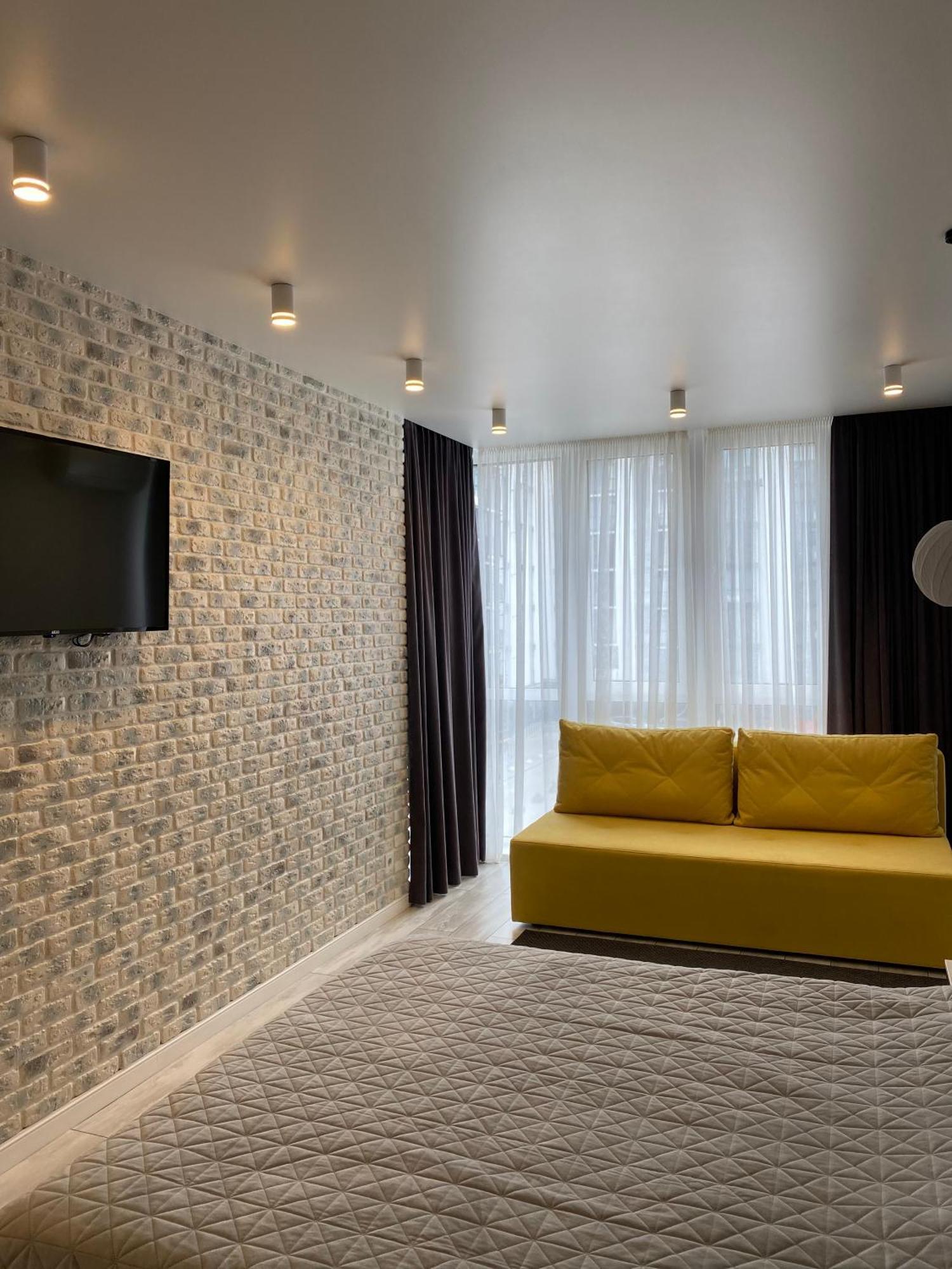 Studio Lux Loft On Victory Street In The City Center Vínnytsia Exterior foto