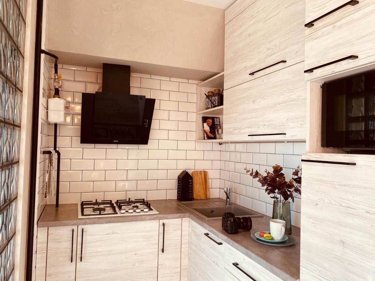 Studio Lux Loft On Victory Street In The City Center Vínnytsia Exterior foto